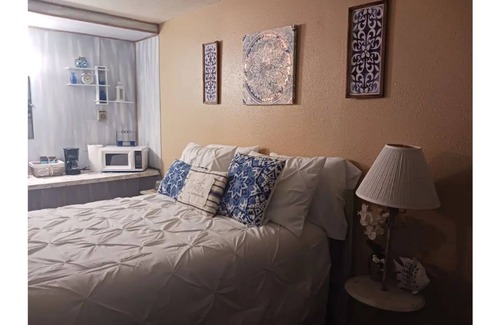 Ste Genevieve Hotel | BOUTIQUE ROOM, 6-minute drive to the Mississippi River