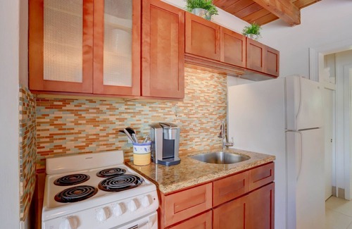 Ocean Ridge Apartment | Boutique style apartment pool 600 ft to the beach