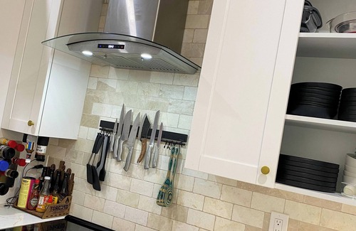 Old Seminole Heights House | Boutique Tampa Escape - Luxe Backyard Oasis - 7 Guests - 5 Beds - 2 Bath