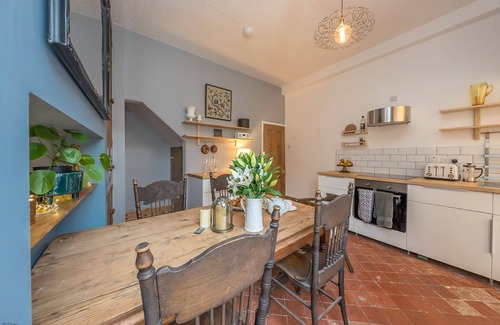 Conwy Cottage | Boutique Three Bedroom Holiday Cottage in Conwy | Tŷ-Twr