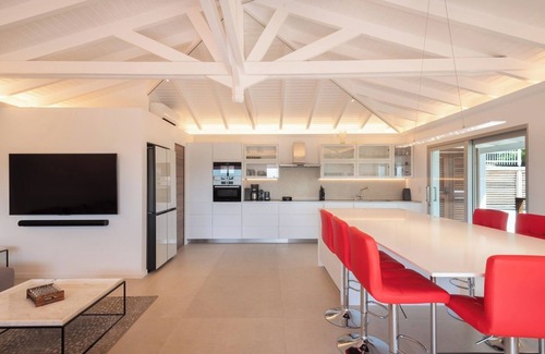 Morne Criquet Villa | Boutique villa in les Hauts de Saint Jean with stunning Eden Rock view