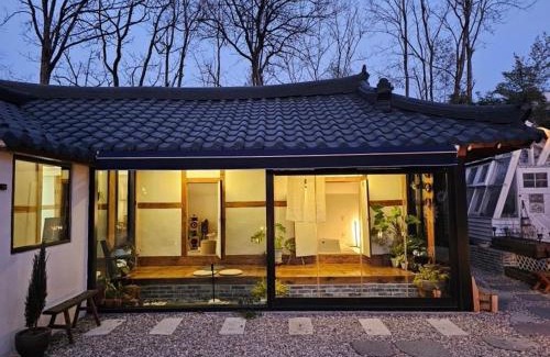 Gangneung House | Bow Hanok House