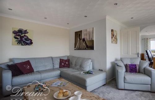 Weymouth House | Bowleaze View
