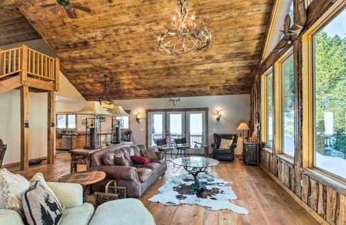 Bozeman House | Bozeman Cabin Deck with Jacuzzi and Gas Grill!