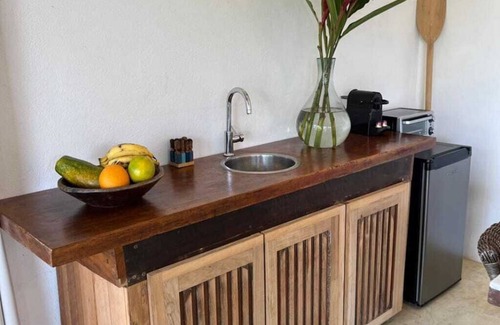 Barra do Sahy Apartment | Studio 7 Sea View - Barra do Sahy