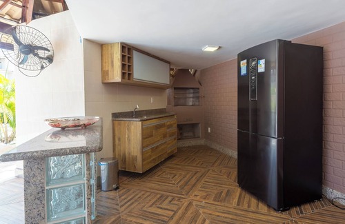 Vilas do Atlantico House | King Size Bed, BBQ, Hot Tube, 6.0 Wifi, Laundry, Beach, Salvador-Linha Verde-BA