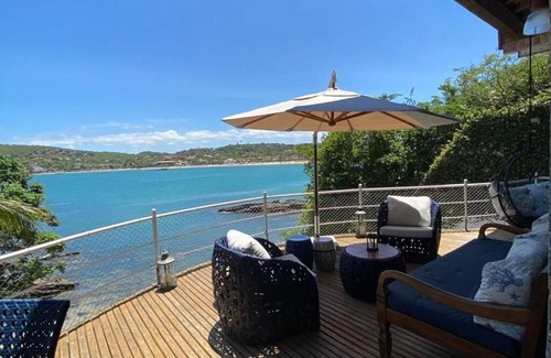 Buzios House | Exclusive beachfront location at Ferradura Beach: Your Refuge in Búzios!