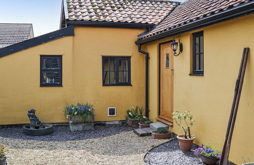 Shropham Cottage | Bradcar Farm Cottage