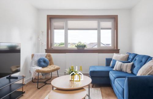 Cruden Bay Bed & Breakfast | Braehead Stay - SJA Stays - Modern 2 Bed House