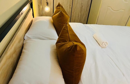 East London House | Braelyn Airbnb