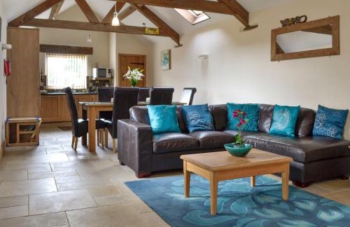Wotton-under-Edge House | Bramble Barn