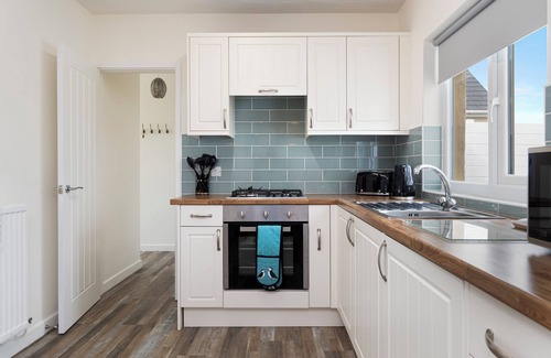 Begelly Cottage | Bramble Cottage - Dog Friendly Cottage, Hot Tub