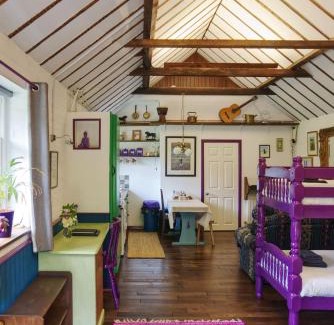 Woodfalls House | Bramble Cottage