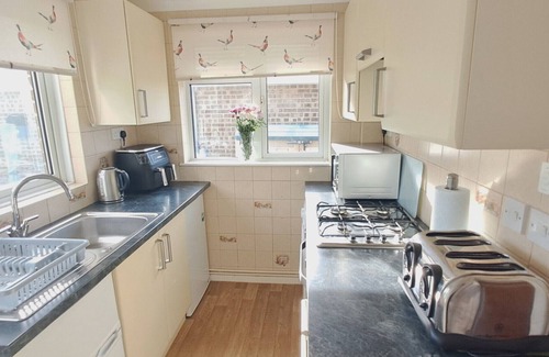 Freshwater Ski Chalet | Brambles Farm Bungalow