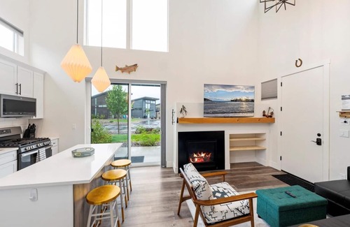 Whitefish House | Brand New 2 Bedroom Townhome with community hot tub, pool, & fitness center!
