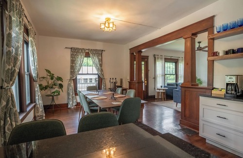 Lawrence House | BRAND NEW! 3-Bedroom Barker House - Central Lawrence