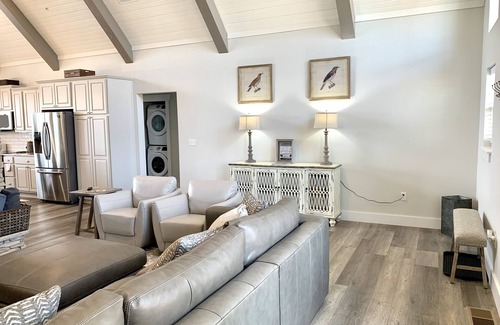 Indian Point House | Brand New 8 Bed/8.5 Bath Lodge with Lakeview on Indian Point