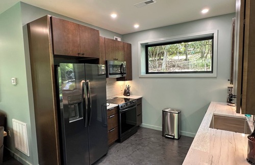 Rye Valley Cabin | Brand new completed June 2025 with Hot tub and River