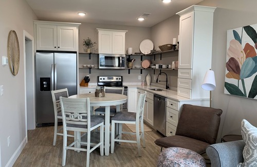 La Follette Condo | Brand new condo with gorgeous lake views