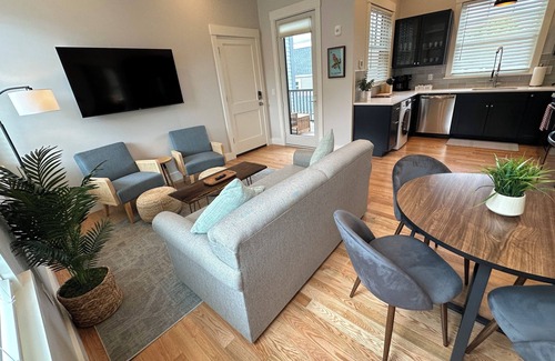 Off Broadway Apartment | Brand New Construction! 2 Bed/1Bath w/Private Deck off Broadway downtown Newport