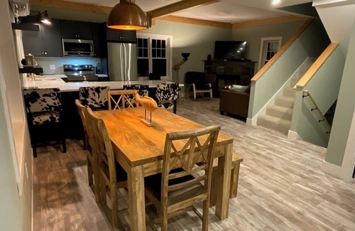 Killington House | Brand New Creekside Cabin in Killington