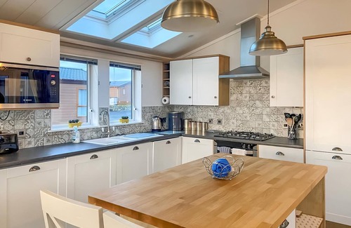 Newton Stewart Ski Chalet | Brand new for 2025. The Aurora lounge is comfortable and flexible.