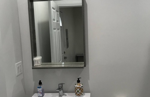 Valley Glen Apartment | brand new guest house