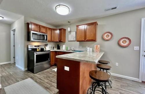 Hamilton House | Brand New Home Walking distance to Spooky Nook