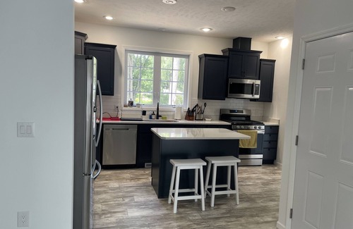 Lakeside House | Brand New House, Sleeps 8, Private Beach Rights, Hot Tub!