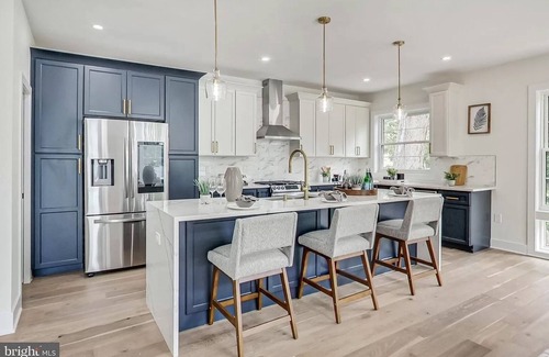 Nauck House | Brand NEW house with Spacious 5-bedroom 4-bathroom, WiFi, and non smoking