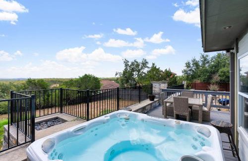 Cardinal Hills House | Brand New Lake Travis Estate - Awesome Pool