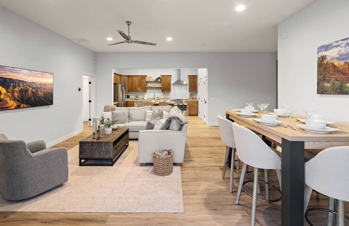 Oak Creek House | Brand-New Luxe Home w/Stunning Resort-Style Oasis