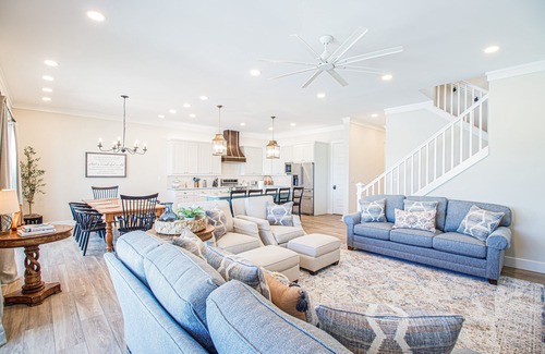 Navarre Beach House | Brand New LUXURY home on the Island! Spacious house w/easy access to beach/bay.