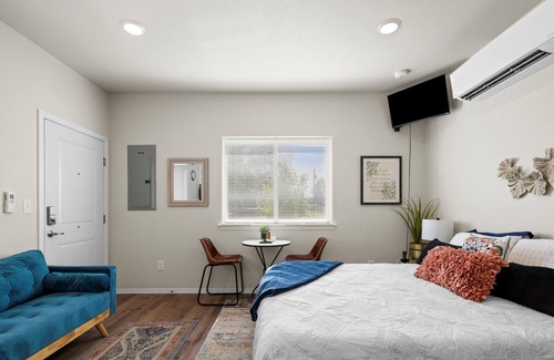 Tri-Cities Apartment | Brand new, luxury studio for rent by the night, week or month!