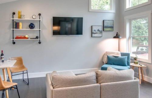 Oakley House | Brand New Modern Asheville Escape