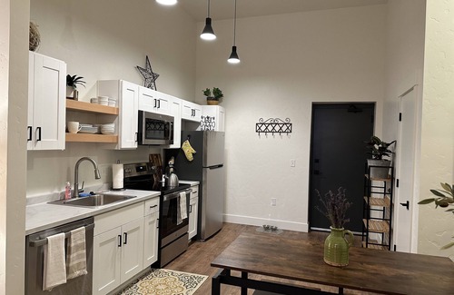 North End Apartment | Brand New Pet Friendly Efficient Apt Close to Downtown and Greenbelt