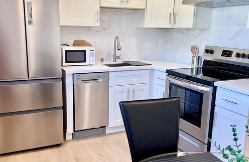 Shoreline West Apartment | Brand new remodeled modern rooms in 2bd1br apt near Mountain View downtown