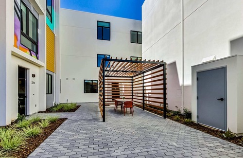 West Oakland Apartment | Brand New Stylish Studio Suite!