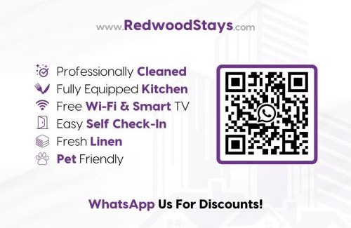 Rushmoor District Apartment | Brand New Town Center FREE FAST WiFi Balcony by Redwood Stays