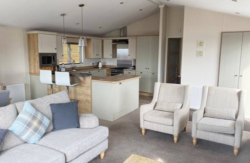 Ore Ski Chalet | Brand new unit to the Hire fleet, stunning 20ft x 40ft accommodation.