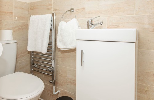 Southampton Apartment | *BrandNew* Studio Flat near Solent Uni w/Parking