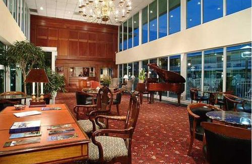 Wilmington Hotel | Brandywine Valley Inn SureStay Plus by Best Western