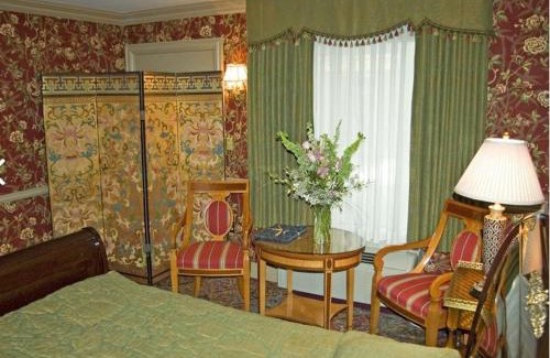 Wilmington Hotel | Brandywine Valley Inn SureStay Plus by Best Western