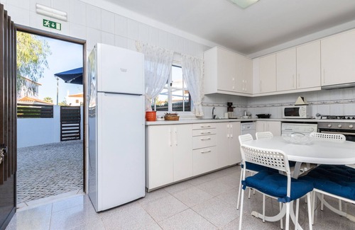 Manta Rota Villa | Branle Villa, Wifi, Near Beach