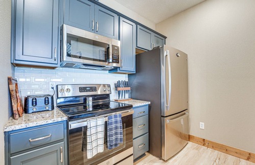 Table Rock Cabin | Branson Log Cabin Near Silver Dollar City & Lake!