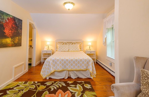 Stowe Bed & Breakfast | Brass Lantern Inn