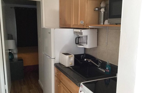 Lauderdale-by-the-Sea Apartment | Breakaway Inn