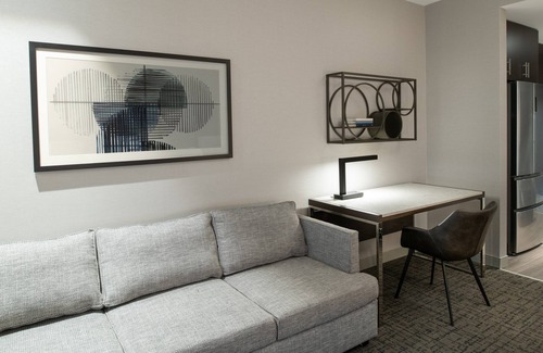 Quincy Apartment | Breakfast + Fitness Center | 7 Miles from Downtown