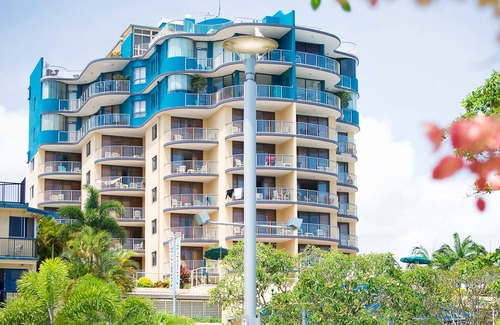 Cairns Central Business District Apartment | BreakFree Royal Harbour