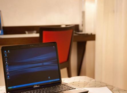 Mosciano Sant'Angelo Hotel | Breaking Business Hotel